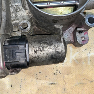 Заслонка дроссельная Opel LCH/Z22YH Zafira B A05 '2007