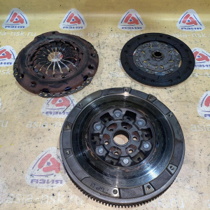 Маховик Opel LCH/Z22YH Zafira B A05 '2006 2.2L мкпп 6MT M32 двухмассовый с корзиной 5535196