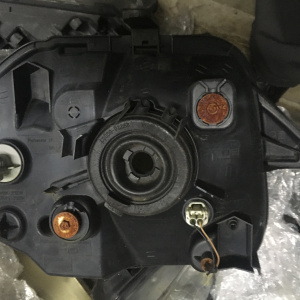 Фара SUZUKI 100-32647 лев JIMNY JB23W без корректора