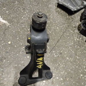 Подушка двигателя Toyota 2AZ Mark X Zio ANA10 R