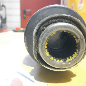 Привод Mazda CR Mazda5 LF перед, прав ВН-26/Н-28 ШЛИЦОВ(МКПП) ОБЩАЯ ДЛИНА 590мм