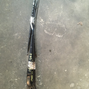 Держатель дворника Toyota Corolla/Sprinter AE110 F пара