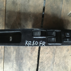 Пульт стеклоподъемника TOYOTA Lite Ace Noah/Town Ace Noah #R40/#R50 '1999-2001 пасс. 84820-28270