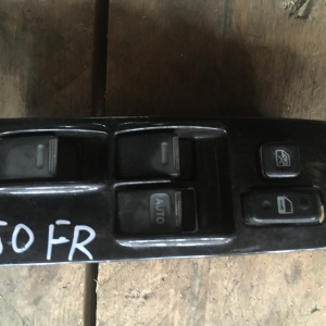 Пульт стеклоподъемника TOYOTA Lite Ace Noah/Town Ace Noah #R40/#R50 '1999-2001 пасс. 84820-28270