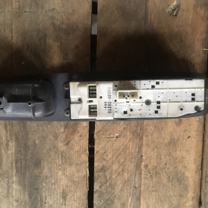 Пульт стеклоподъемника TOYOTA Lite Ace Noah/Town Ace Noah #R40/#R50 '1999-2001 пасс. 84820-28270