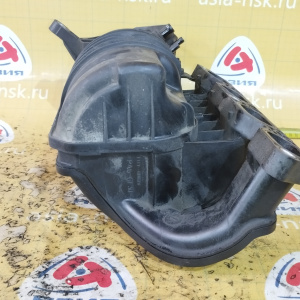 Коллектор впускной Toyota 3ZZ-FE Corolla ZZE120 пластиковый механическая заслонка 3-и. болта ДЕФЕКТ БЫЛИ ОТВЕРСТИЯ ПОД ГАЗ 17111-0D070/17129-00090