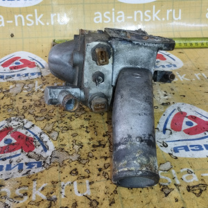 Корпус термостата Nissan 1106043G00 + 1106131N00 / 1106165N10 Caravan ARME24 TD27/QD32 в сборе