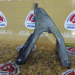 Крепление подушки ДВС Suzuki H25A Escudo/Grand Vitara TD62W алюминий перед, прав 1164167D01