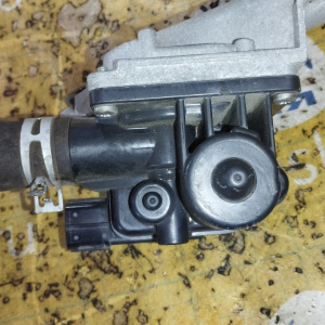 Клапан ЕГР Toyota/Lexus 25702-38050 Land Cruiser/Tundra#GX460 URJ150/URJ200/UPK50 1UR-FE L + трубки 17364-38010 + 17342-38070