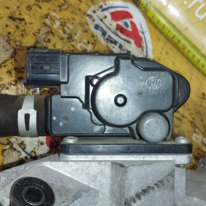 Клапан ЕГР Toyota/Lexus 25702-38050 Land Cruiser/Tundra#GX460 URJ150/URJ200/UPK50 1UR-FE L + трубки 17364-38010 + 17342-38070