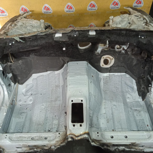 Лонжерон Audi A6 C7/4G2 '2014 LS9R, Правый руль