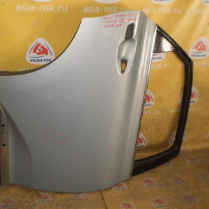 Дверь боковая Lexus RX450h GYL15 '2009-2015 зад, прав Дефект (голая) 67003-48130