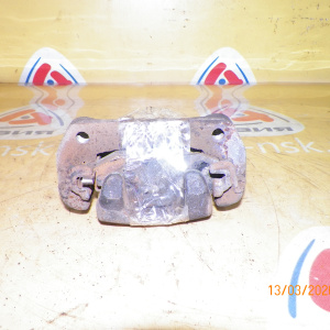 Суппорт Suzuki JB23W/JB33W/JB43W Jimny F 4WD Диск не вентилируемый. Нет направляющих болтов. 5510081A12999