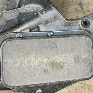 Корпус масляного фильтра Opel 55355599 Astra J P10 LLU/A16LET '2013 1.6L Turbo с теплообменником 55571687