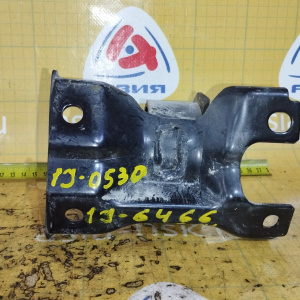 Подушка двигателя Suzuki K6A Alto HA24S 2WD/4WD ТРЕЩИНЫ акпп=мкпп перед, прав 1161058J10 / 1J-0530/1J-6466