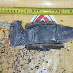 Подушка двигателя Suzuki K6A Alto HA24S 2WD/4WD акпп=мкпп перед, лев 1162058J20 / 1J-6499-01/1J-0530-01