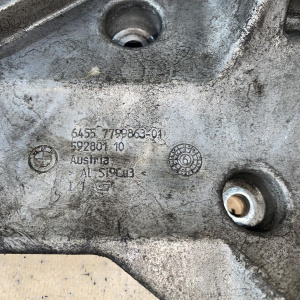 Крепление компрессора кондиционера BMW M57N2 X5 E70 '2008 64557799863