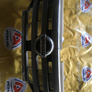 Решетка радиатора NISSAN Serena C26 62310-1VA0A