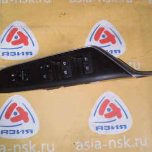 Пульт стеклоподъемника TOYOTA Camry ASV50 '2014-2017 перед, лев USA 84820-06120