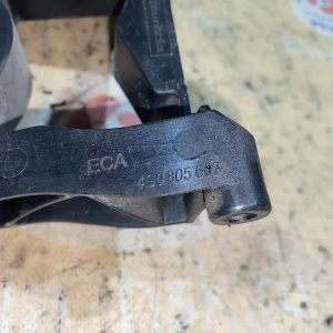 Крепление фары Audi A6 C7/4G2 '2014 L 4G0805607