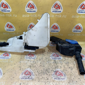 Бачок омывателя Audi A6 C7/4G2 +горловина+2 насоса+датчик 4G8955451D '2014