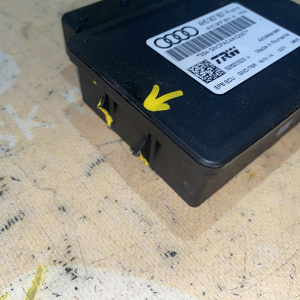 Блок управления стояночным тормозом Audi A6 C7/4G2 '2014 Дефект крепления 4H0907801H