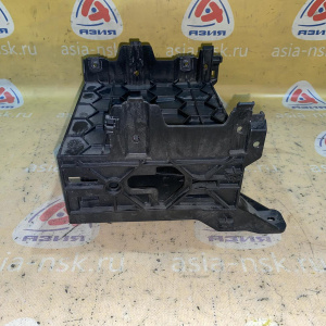 Кронштейн Audi A6 C7/4G2 '2014 В багажник зад, лев 4G0907324C