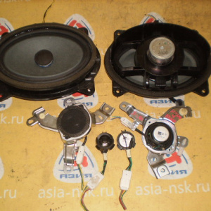 Динамик Lexus 86160-0WL50 RX450h GYL15 Mark Levinson (2 штуки передних+4 пищалки)