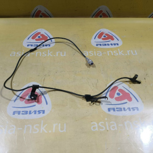 Датчик ABS Toyota Ractis/Vitz/Belta/ist KSP90/NCP100/NCP110/NCP115/NCP91/NCP95/SCP100/SCP90/SCP92 перед, прав 89542-52030