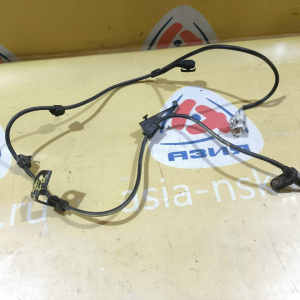 Датчик ABS Toyota Ractis/Vitz/Belta/ist KSP90/NCP100/NCP110/NCP115/NCP91/NCP95/SCP100/SCP90/SCP92 перед, прав ОБРЕЗАНА ФИШКА 1KR-FE 89542-52030