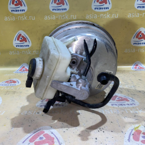 Главный торм.цилиндр Audi A6 C7/4G2 В сборе правый руль 4G2612103G '2014