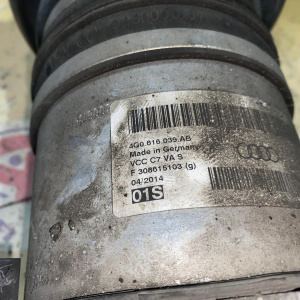 Стойка Audi C7/4G2 A6 '2014 перед, прав 4G0616039AB