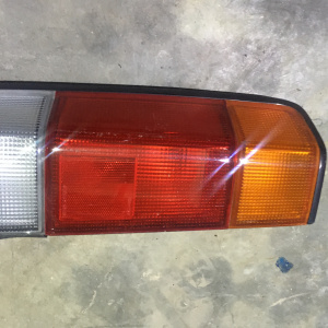 Стоп Mazda 043-1485 L Bongo Friendee желтый (дефект стекла)