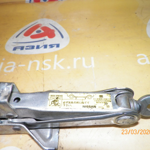 Домкрат Nissan March/Cube/Sunny/Presea/Pulsar K11/Z10/B14/B15/R11/N15 99550-41B00 650кг.