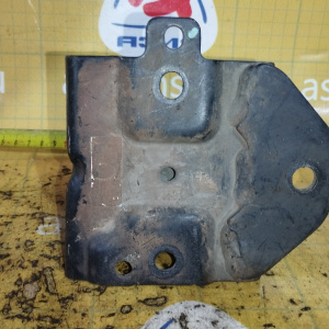 Подушка двигателя Mazda WL-AT BT-50 UN8F1 4WD m/t зад. ДЕФЕКТ R AB39-7E373-N / V1MYA