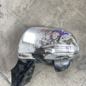 Зеркало Toyota Voxy ZRR75 7к.(камера) (дефект повторителя) L