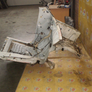 Лонжерон Toyota Tundra USK56 (XK50) '2006-2013 перед, лев