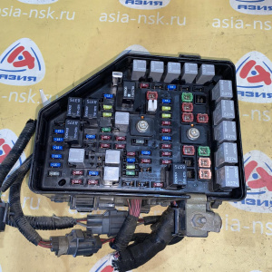 Блок предохранителей Cadillac SRX GMT265 LH2/4M 4.6L под капот 25787959 '2007