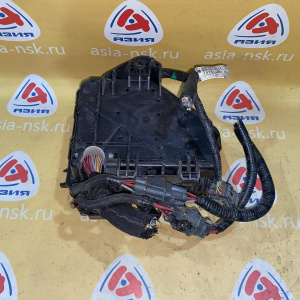 Блок предохранителей Cadillac SRX GMT265 LH2/4M 4.6L под капот 25787959 '2007