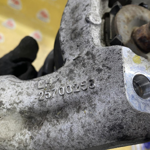 Стойка Cadillac GMT265 SRX LH2/4M '2007 перед, лев 4.6L JM3 19300030