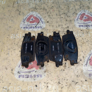 Колодки тормозные Cadillac SRX GMT265 '2007 комплект R 89047758