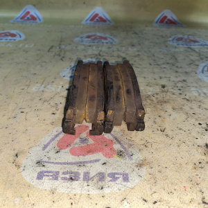 Колодки тормозные Cadillac SRX GMT265 '2007 комплект R 89047758