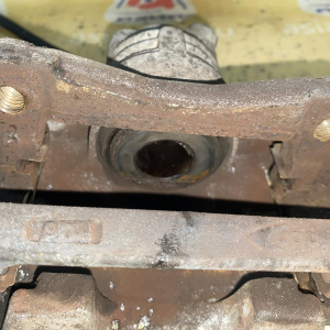 Суппорт Cadillac GMT265 SRX '2007 зад, лев 89047677