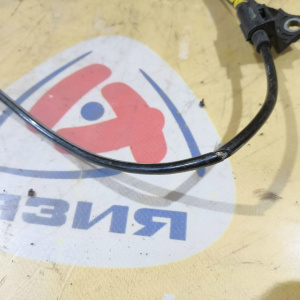 Датчик ABS Toyota Avensis AZT250/ZZT250 перед, лев ОТРЕЗАНА ФИШКА 1AZ-FSE 89543-02040