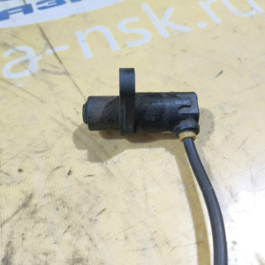 Датчик ABS Toyota Mark II/Chaser/Cresta JZX100/GX100/GX105/JZX105 зад, лев ОБРЕЗАНА ФИШКА 89546-22020/89546-30040