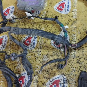 Коса ДВС Toyota 2NZ Funcargo NCP20 2WD a/t +  компьютер 89666-52130 разъём компьютера в 4 ряда 82121-52830