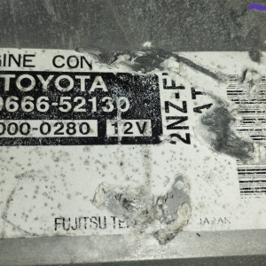 Коса ДВС Toyota 2NZ Funcargo NCP20 2WD a/t +  компьютер 89666-52130 разъём компьютера в 4 ряда 82121-52830