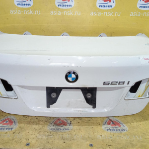 Крышка багажника BMW 5-Series F10 '2011 без фонарей, глубокие царапины 41627240552