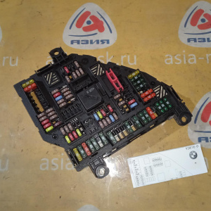 Блок предохранителей BMW 5-Series F10 Распределитель тока Зд 61149234423 '2011