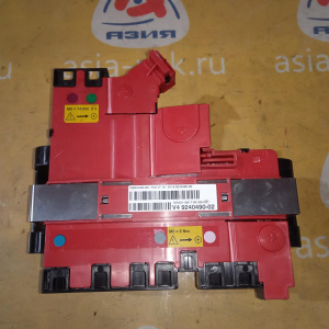 Блок предохранителей BMW 5-Series F10 Распределитель B+ Зд 61149240490 '2011